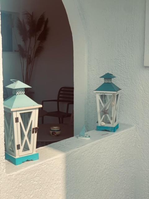 Manousos Rooms 아다마스 외부 사진